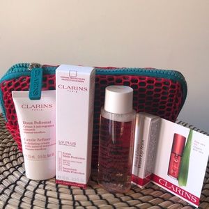 CLARINS with mini pouch